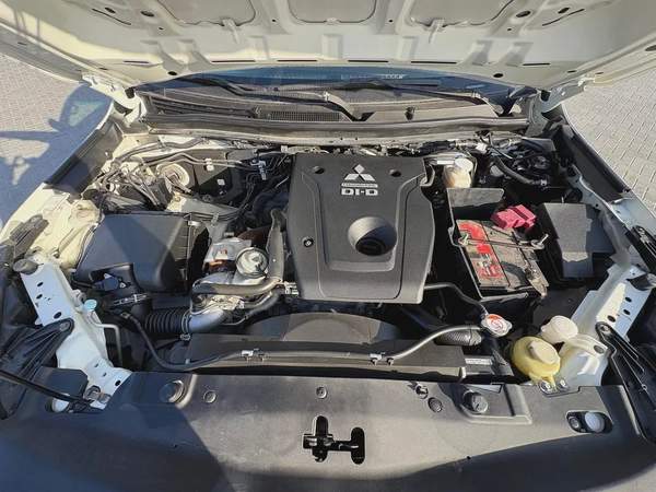 Mitsubishi L200 DIESEL 2020 4/4