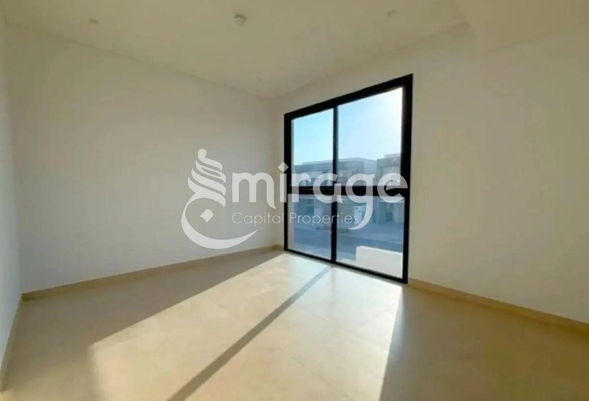 Duplex Type Y | Great Location | Double Row 3BR-15-15