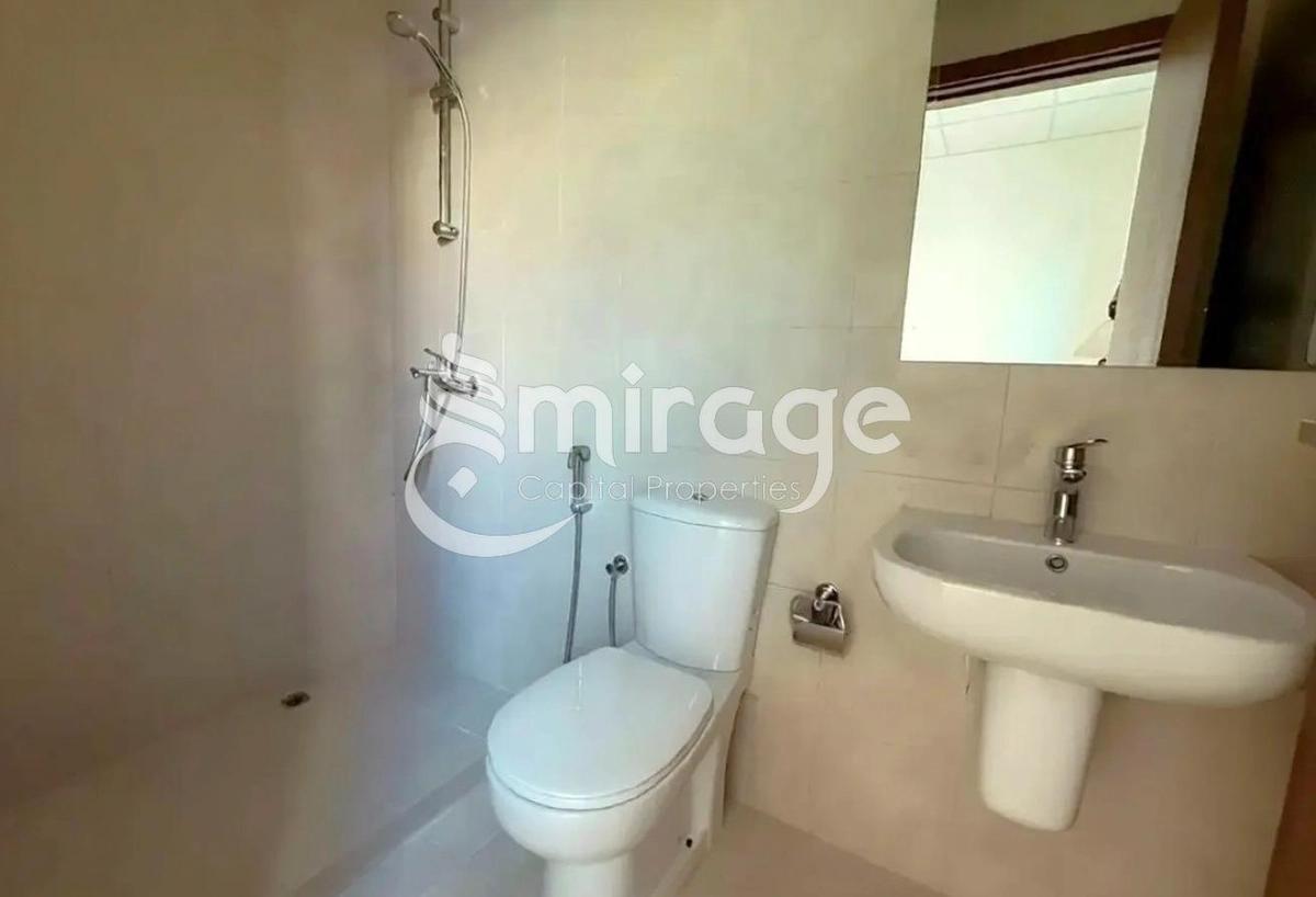 Duplex Type Y | Great Location | Double Row 3BR-12-12