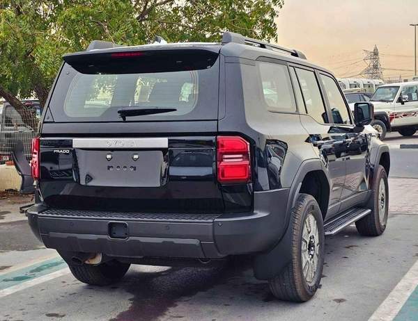 Toyota Prado TURBO ALL ROUNDER / 2.8L DIESEL V4 / DIFFLOCK / SUNROOF / COOL BOX (CODE # P28AR2)