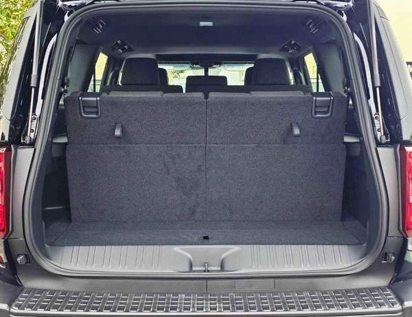 Toyota Prado TURBO ALL ROUNDER / 2.8L DIESEL V4 / DIFFLOCK / SUNROOF / COOL BOX (CODE # P28AR2)