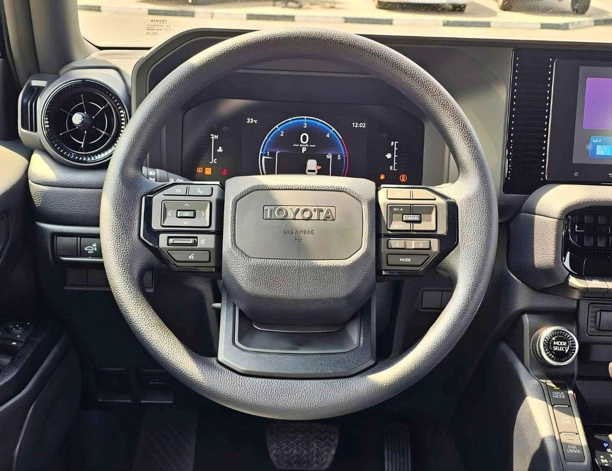 Toyota Prado TURBO ALL ROUNDER / 2.8L DIESEL V4 / DIFFLOCK / SUNROOF / COOL BOX (CODE # P28AR2)-14-14