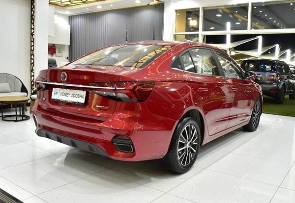 MG 5 ( 2025 Model ) in Red Color GCC Specs