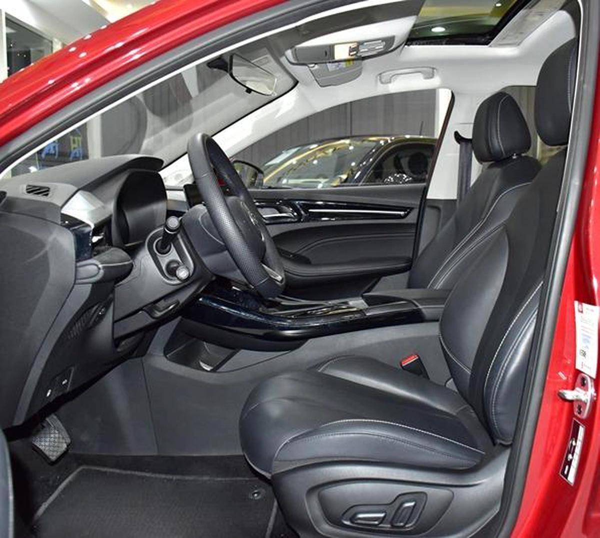 MG 5 ( 2025 Model ) in Red Color GCC Specs-12-12