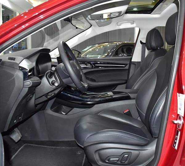 MG 5 ( 2025 Model ) in Red Color GCC Specs