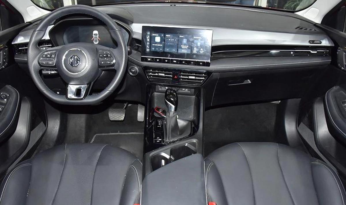 MG 5 ( 2025 Model ) in Red Color GCC Specs-7-7
