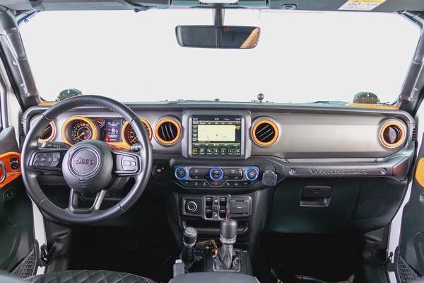 Jeep Wrangler Sport-GCC-Jeepers Edition-Upgraded-FSH-Al Futtaim Warranty and Service Contract