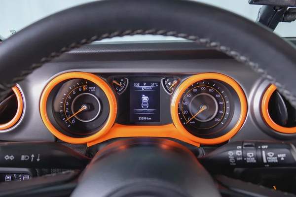 Jeep Wrangler Sport-GCC-Jeepers Edition-Upgraded-FSH-Al Futtaim Warranty and Service Contract