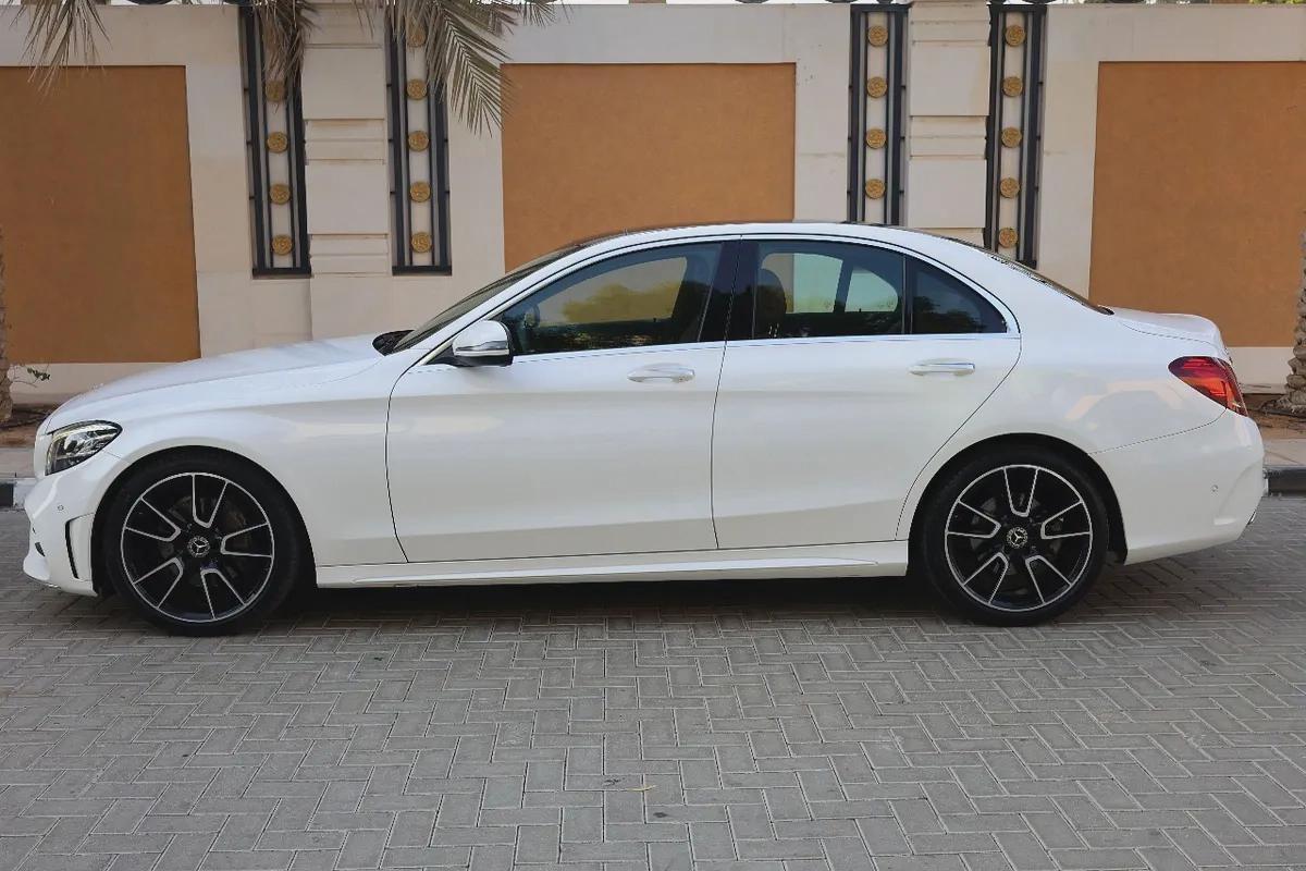 Mercedes-benz C200-131000KM-2019-GCC Specs-8-8
