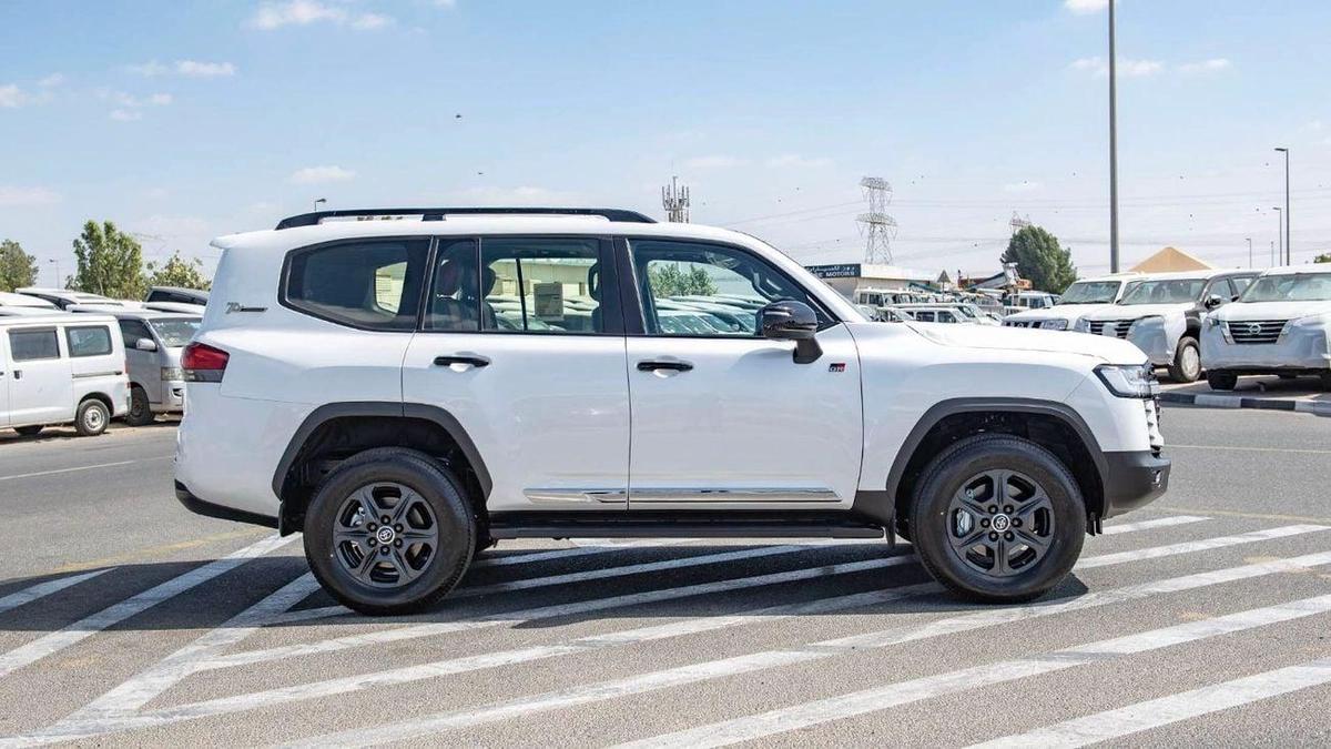 Toyota Land Cruiser GR SPORT FULL OPTION DIESEL-14-14