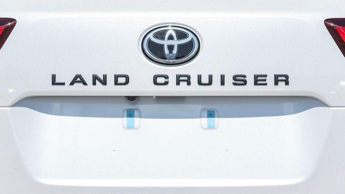Toyota Land Cruiser GR SPORT FULL OPTION DIESEL-16-16