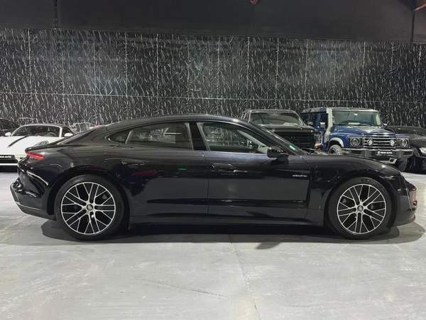 Porsche Taycan Standard 2023 GCC specs for 335,000.00 AED