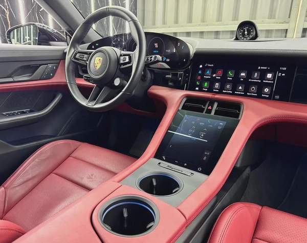 Porsche Taycan Standard 2023 GCC specs for 335,000.00 AED