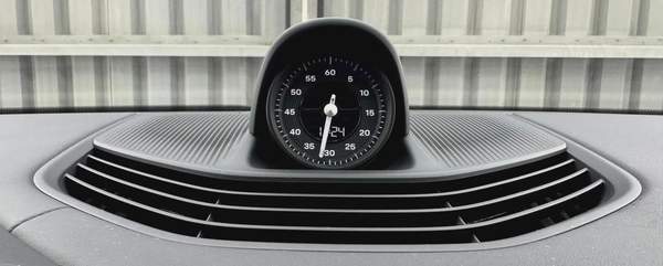 Porsche Taycan Standard 2023 GCC specs for 335,000.00 AED