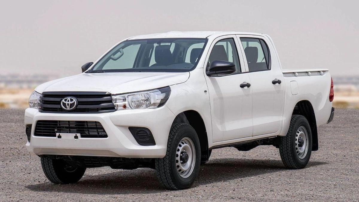 Toyota Hilux 2.4 MT-5-5