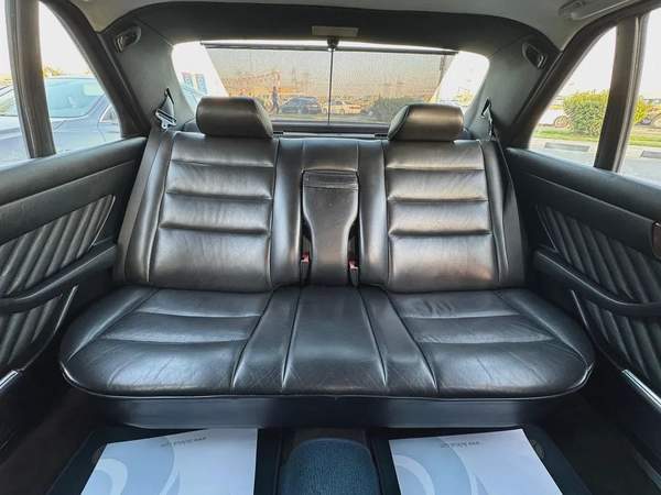 Mercedes Benz 560SEL 1989 95000km - Japan Import - Clean Title - Service History Available