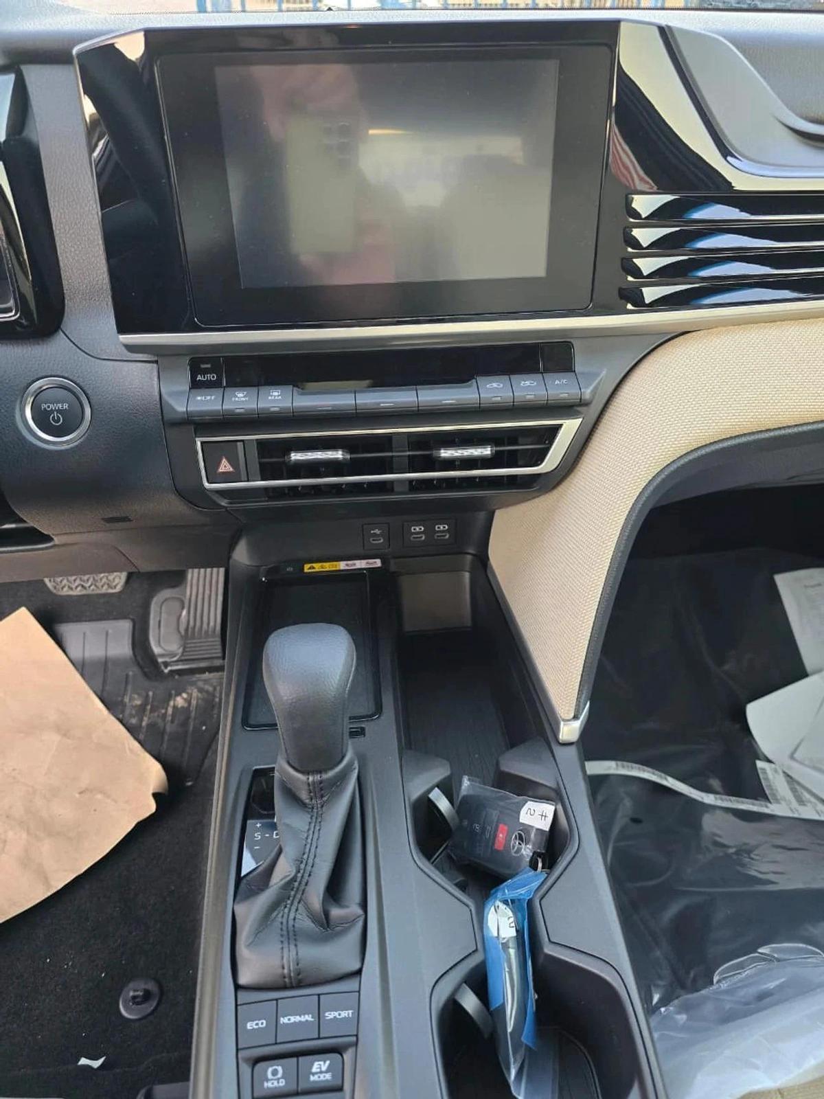 Toyota Camry 2.5L V4 HYBRID 2026 MODEL-5-5