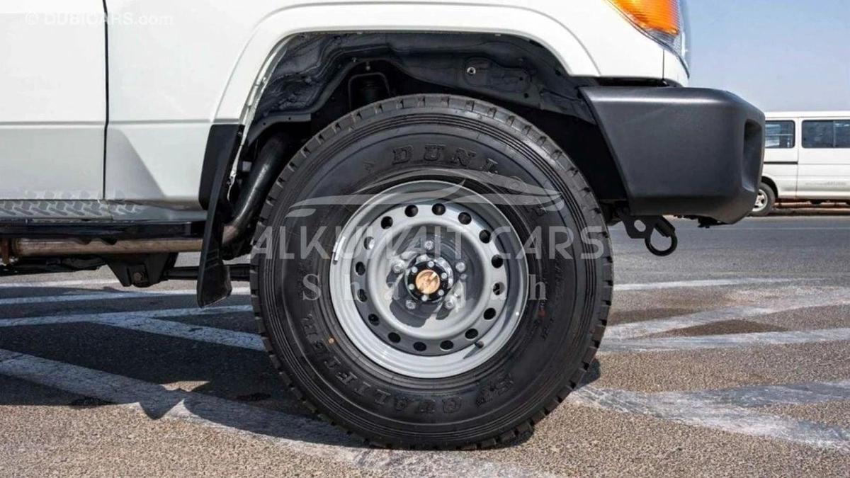 Toyota Land Cruiser 70 HARD TOP 3 DOORS 4.2L DIESEL 2024-8-8
