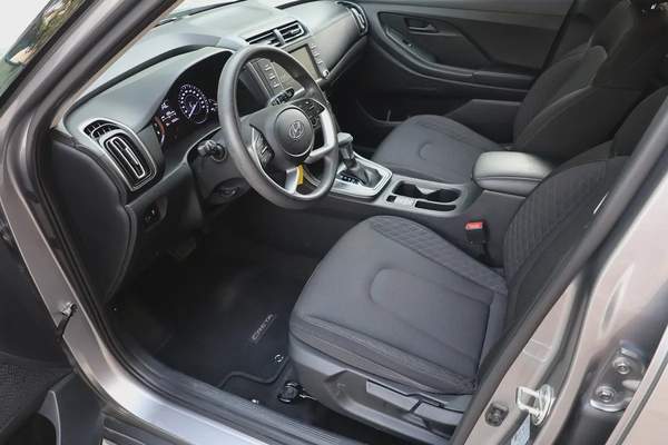 HYUNDAI CRETA COMFORT 1.5L - GCC SPECS - UNDER WARRANTY - FULL SERVICE HISTORY - ACCIDENT FREE -