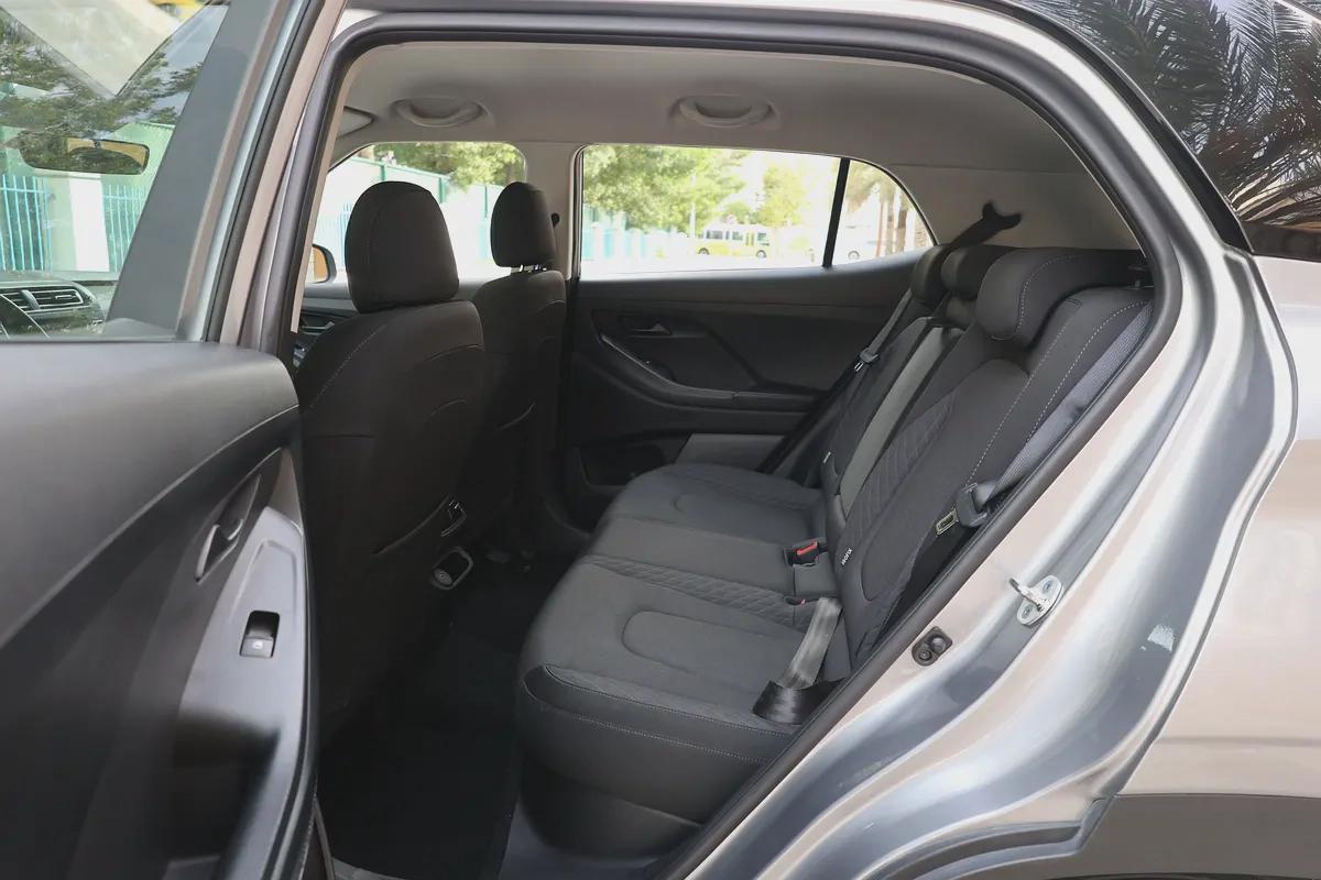 HYUNDAI CRETA COMFORT 1.5L - GCC SPECS - UNDER WARRANTY - FULL SERVICE HISTORY - ACCIDENT FREE --18-18