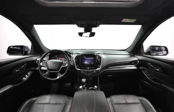 GCC | Traverse | 7 Seater | AED 1150 monthly | Free Insurance and Registration