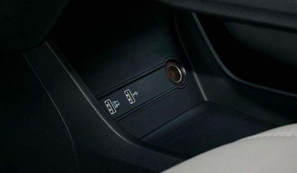 MG RX5 Brand New MG RX5 Plus Deluxe FOR EXPORT A/T | Petrol | Black/Beige | N-RX5-DEL-1.5-25|