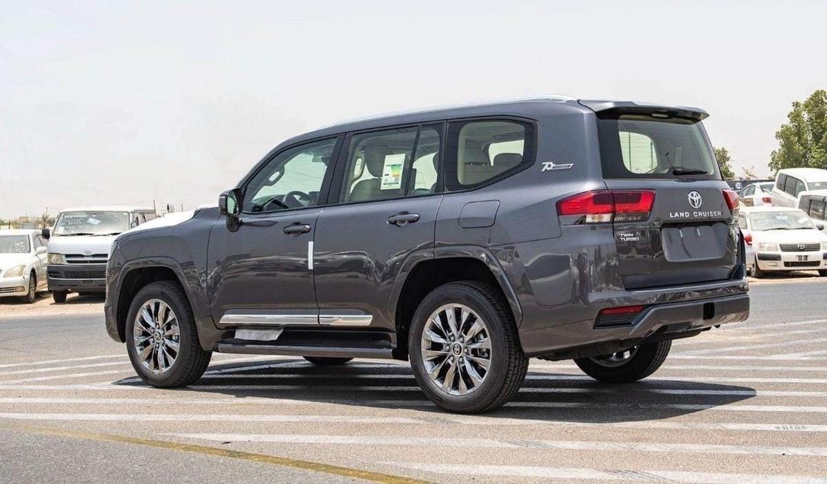 Toyota Land Cruiser Toyota Land Cruiser GXR 3.5P AT MY2025– Grey-5-5