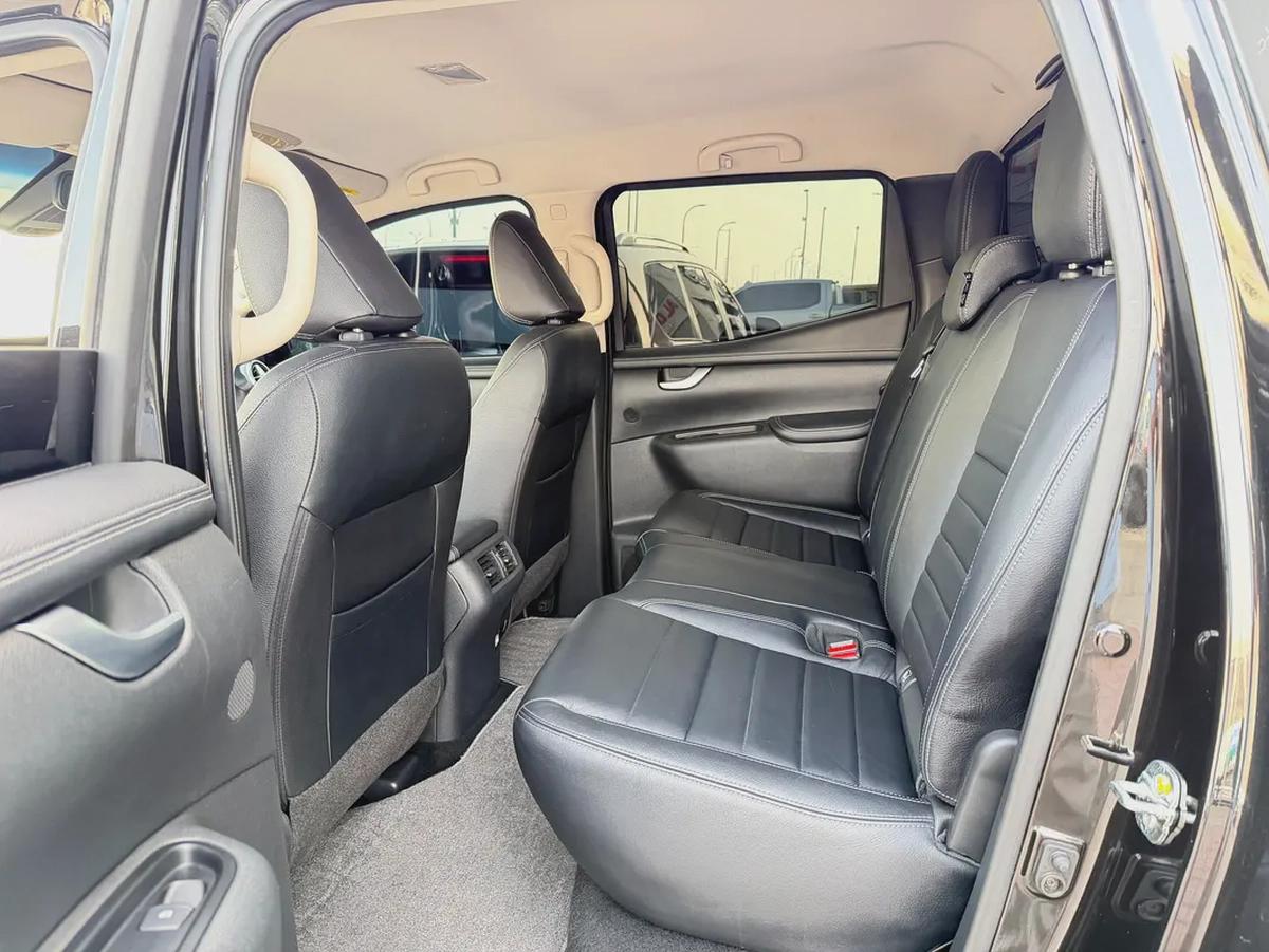مرسيدس X350 d بيك اب اسود / اسود مواصفات اروبية Mercedes-Benz X Class X 350 d 2020 - European Specs-8-8