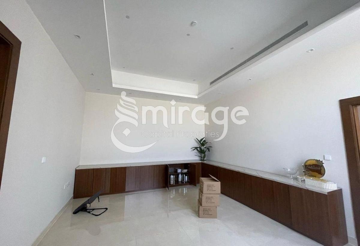 Corner Villa | Huge Plot | Commercial 8BR-5-5