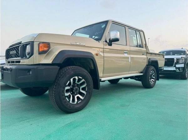 Toyota Land Cruiser Pick Up 2.8L DIESEL AUTOMATIC DOUBLE CABIN FULL OPTION 2024 GCC