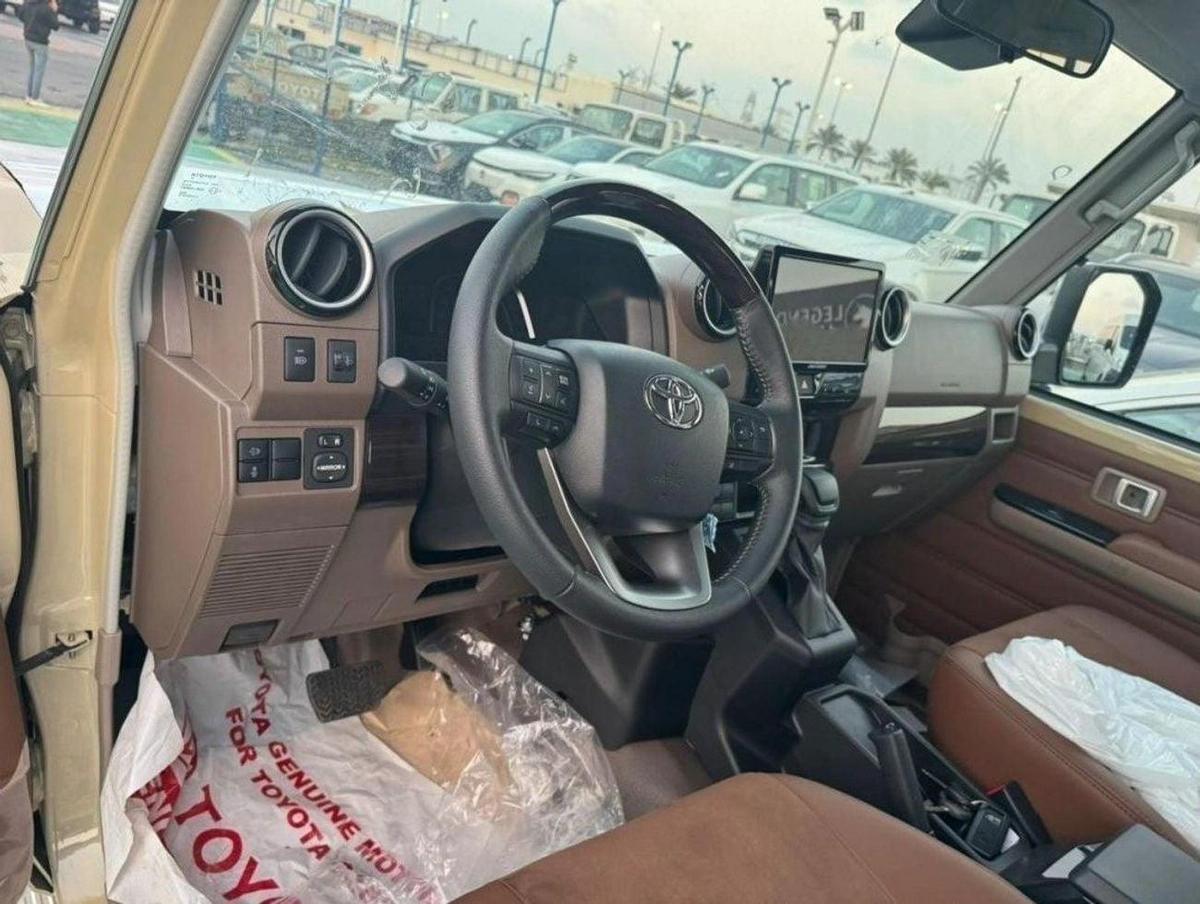 Toyota Land Cruiser Pick Up 2.8L DIESEL AUTOMATIC DOUBLE CABIN FULL OPTION 2024 GCC-7-7