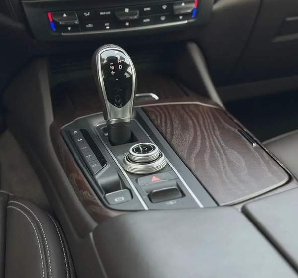 MASERATI LEVENTE | BROWN INTERIOR | 2017 | ONLY : 26362 KM | JAPAN IMPORT | CLEAN TITLE