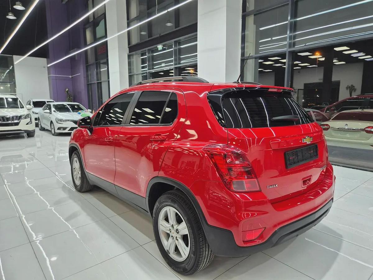 Chevrolet Trax Gcc mid option-4-4