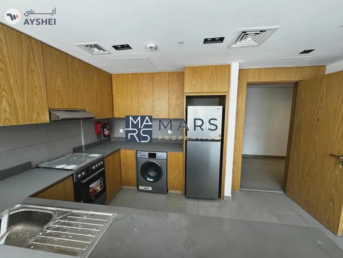 Luxurious one bedroom with a huge terrace and all facilities in community available in 50k.-6-6