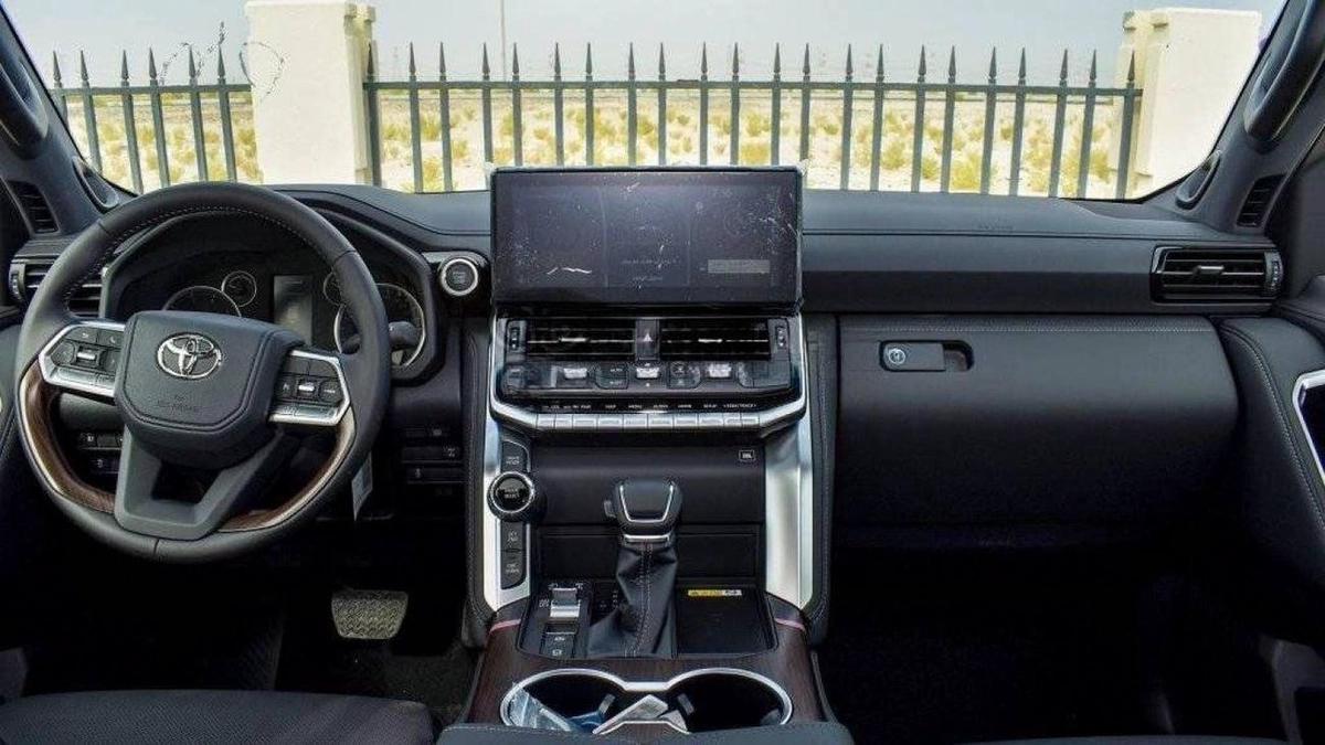 Toyota Land Cruiser TOYOTA LAND CRUISER 3.3L GXR, HIGH DIESEL TWIN TURBO, A/T MY24 3.3L Diesel 2024-6-6