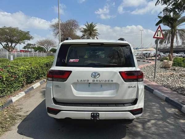 2026 Toyota Land Cruiser GXR - GCC Specs - Brand New!