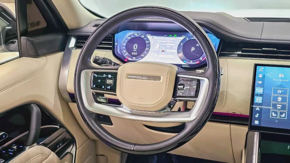 RANGE ROVER - VOGUE - HSE - V 8 P530 - GCC SPECS - UNDER WARRANTY - 2024 MODEL - WHITE/WHITE-3-3