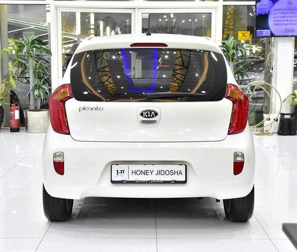 KIA Picanto ( 2015 Model ) in White Color GCC Specs