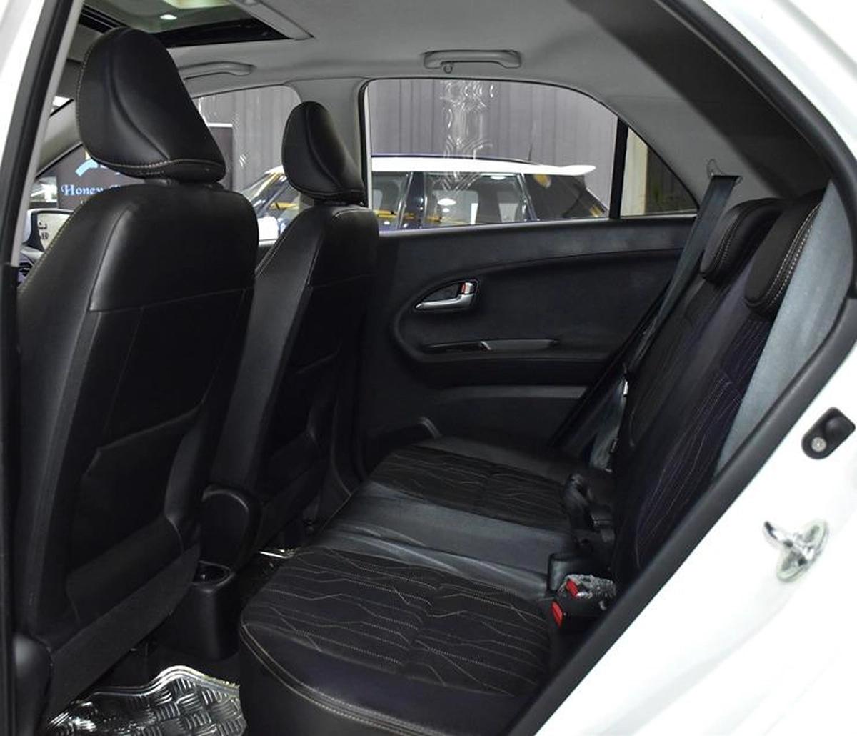 KIA Picanto ( 2015 Model ) in White Color GCC Specs-10-10
