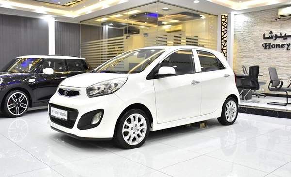 KIA Picanto ( 2015 Model ) in White Color GCC Specs