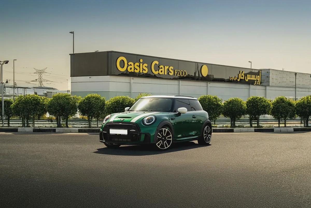 Mini Cooper S JCW Kit 2022 Full Service History GCC Low Mileage 2.0L Turbo 4 Cylinders-0-0