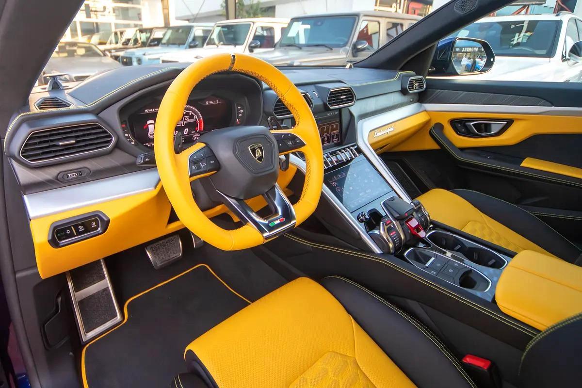 LAMBORGHINI URUS | 2019 | 46,672km| UNDER WARRANTY-15-15