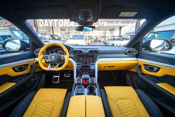 LAMBORGHINI URUS | 2019 | 46,672km| UNDER WARRANTY