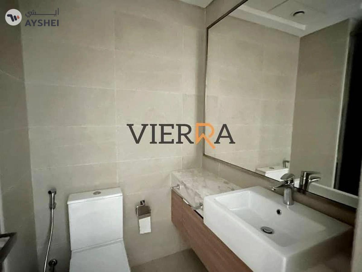 Spacious | Vacant | Prime Location l Perfect View-9-9