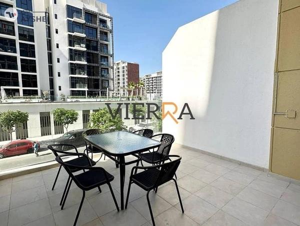 Spacious | Vacant | Prime Location l Perfect View