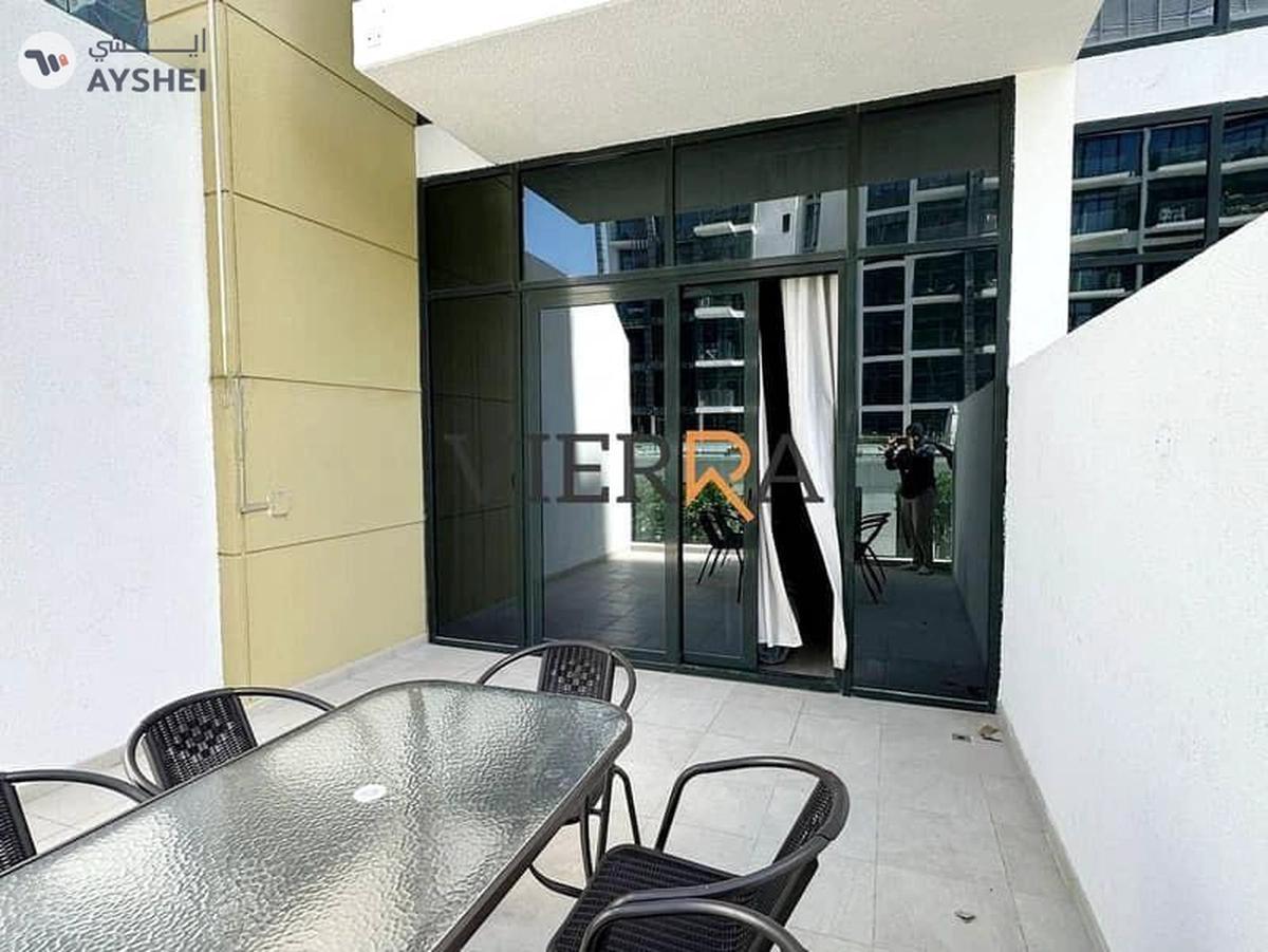 Spacious | Vacant | Prime Location l Perfect View-11-11