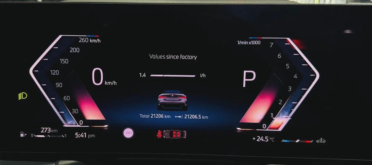 BMW 420i 2025 GCC specs for 225,000.00 AED-11-11