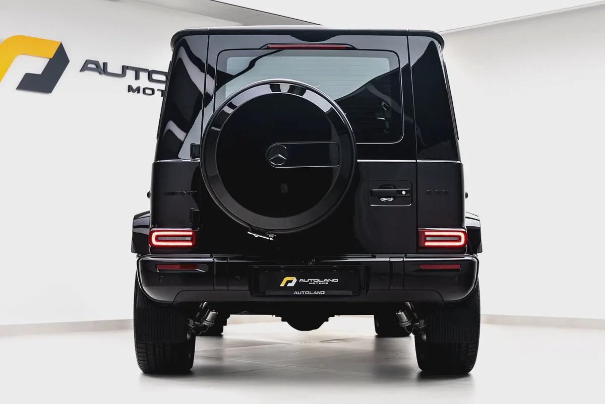 2025 MERCEDES BENZ G63 AMG. GCC | FULL CARBON | DOUBLE NIGHT PACKAGE | OBSIDIAN BLACK-3-3