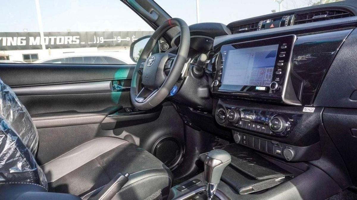 Toyota Hilux GR Sport 4.0L-12-12