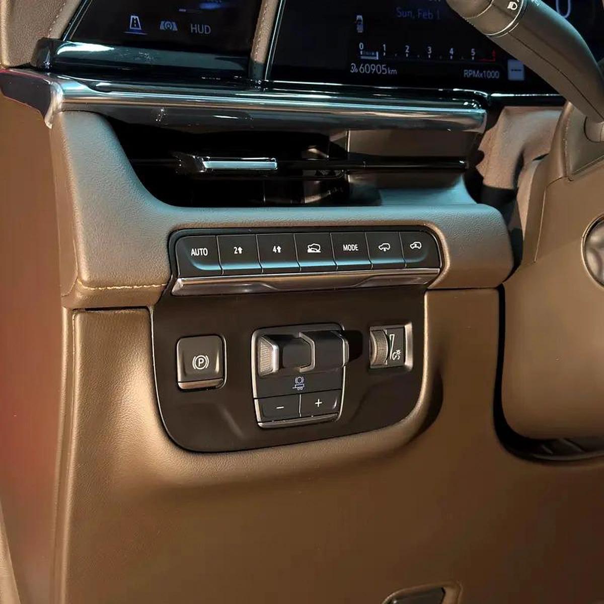 Cadillac Escalade Sport-14-14